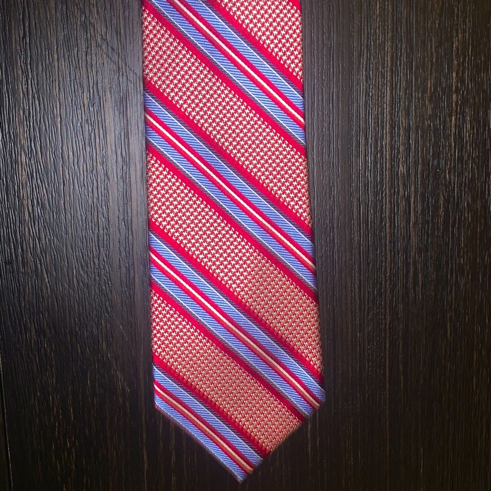 Red White and Blue Houndstooth Jos A Bank Tie